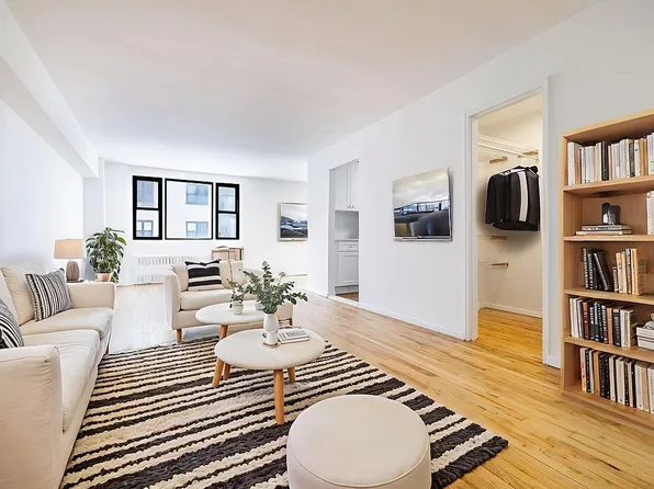 3090 Voorhies Ave APT 3M, Brooklyn, NY 11235