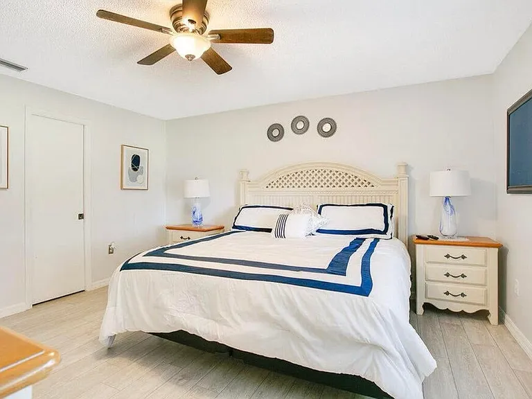 154 San Juan Cir — Photo 8