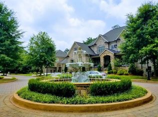460 Belada Blvd, Sandy Springs, GA 30342