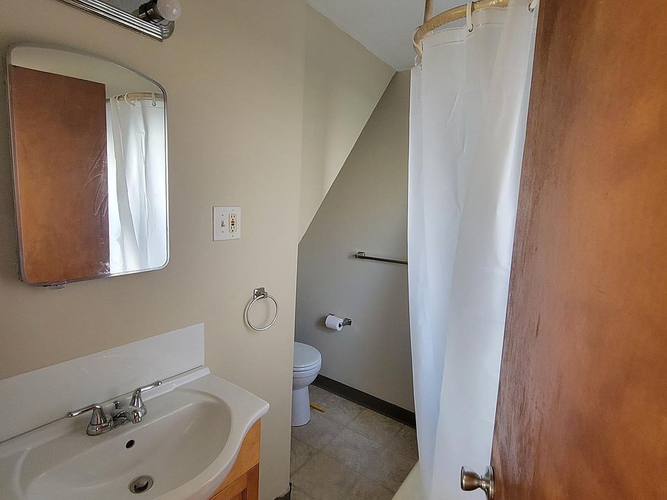 2nd image of 51 Mansion Ave #3