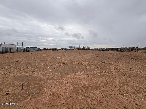 2nd image of 15551 Lowell Rd