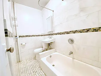 Rented by Manhattan Spaces