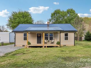 117 Virginia Ave, Waynesville, NC 28786
