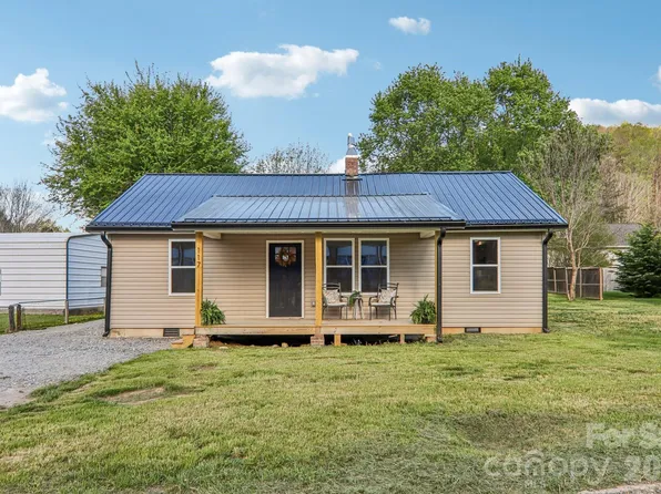 117 Virginia Ave, Waynesville, NC 28786