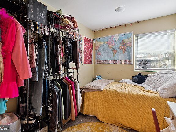 4th image of 2214 N Camac St #1