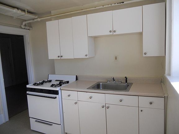 2nd image of 228 Summer St APT 14