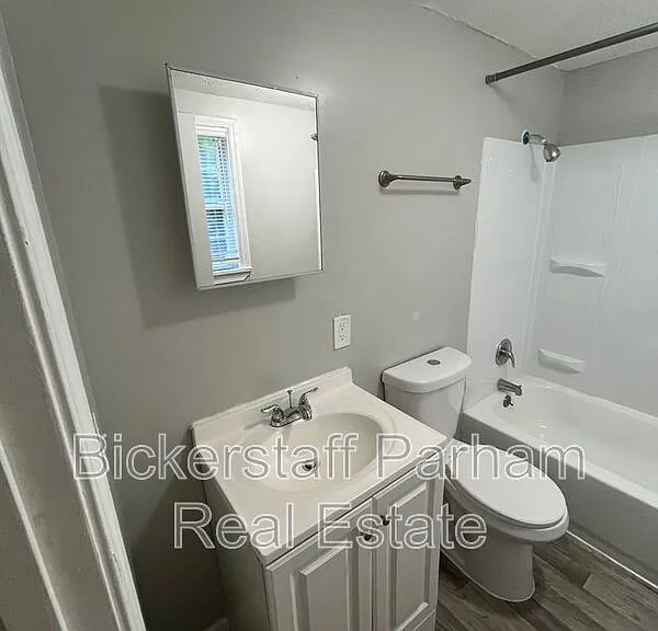 824 Winston Rd #C — Photo 11