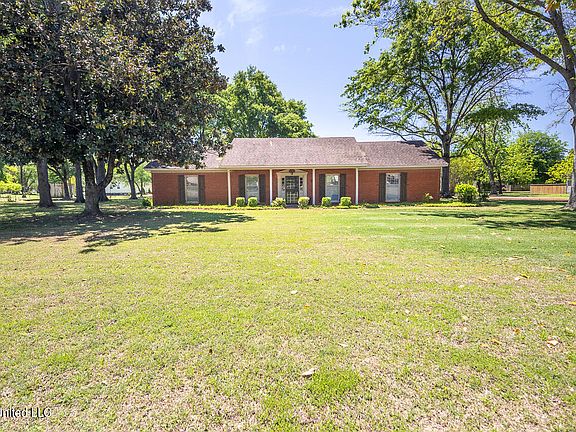 2nd image of 265 Westover Dr