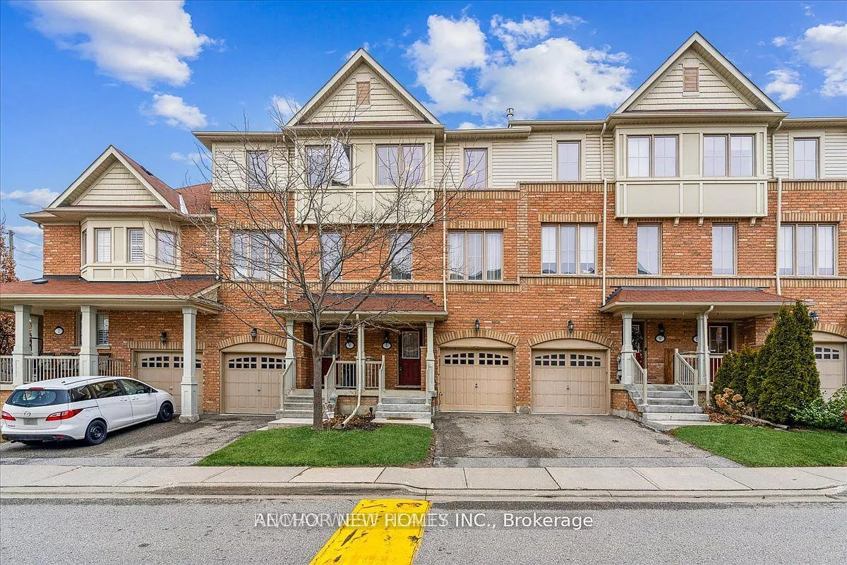 4 bed, $3,100 — Photo 1