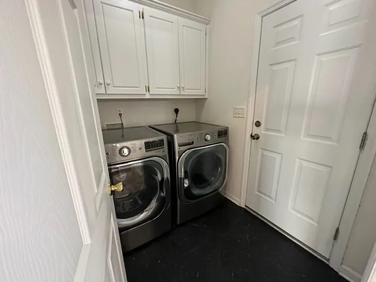 701 Spalding Ct — Photo 19