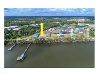 5270 Riveredge Dr, Titusville, FL 32780