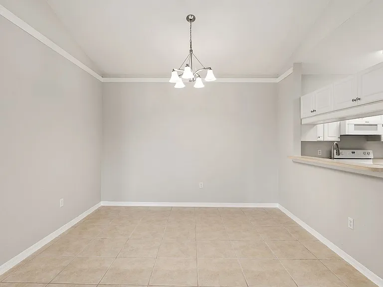 2291 NW 16th Ter #2291 — Photo 6
