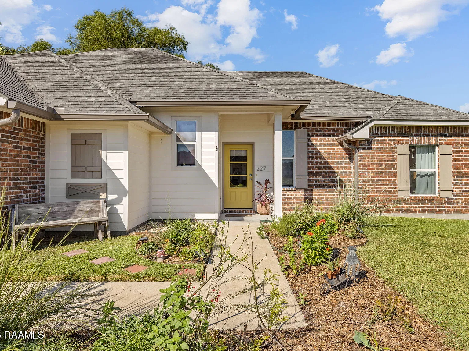 3 bed, 1479 sqft, $1,750 — Photo 3
