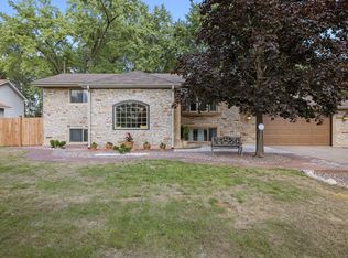 7231 E River Rd, Minneapolis, MN 55432