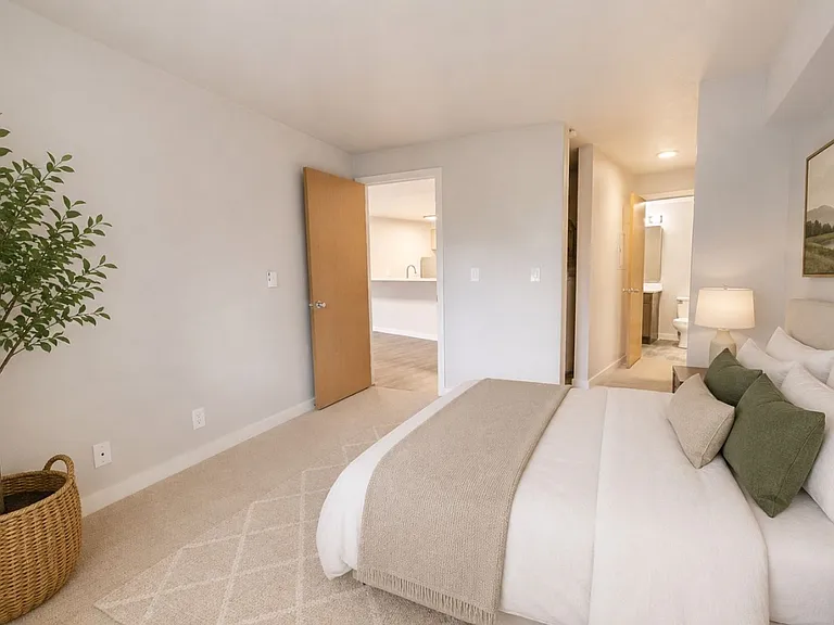 Terrace Villa Apartments — Photo 16