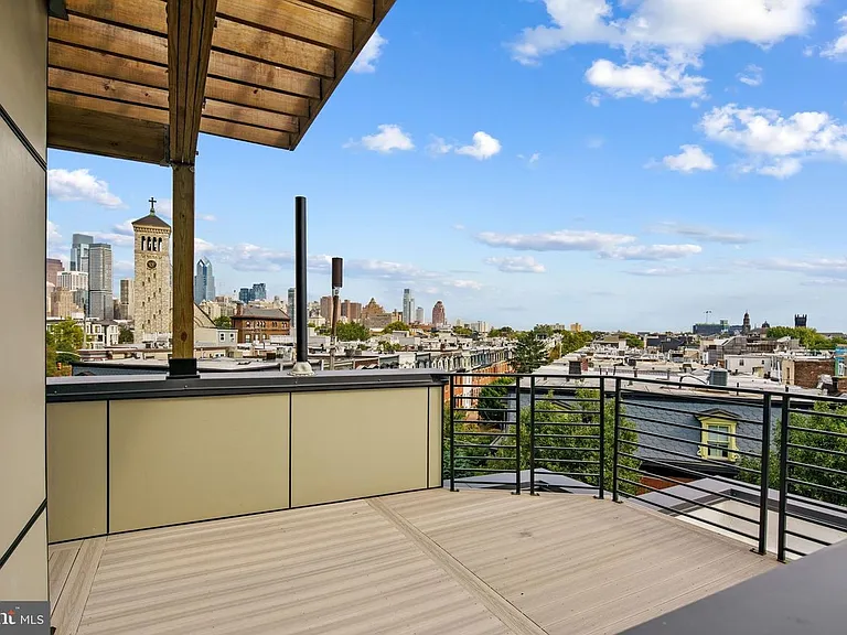 2403 Grays Ferry Ave — Photo 29