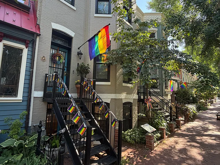1439 Swann St NW #A — Photo 2