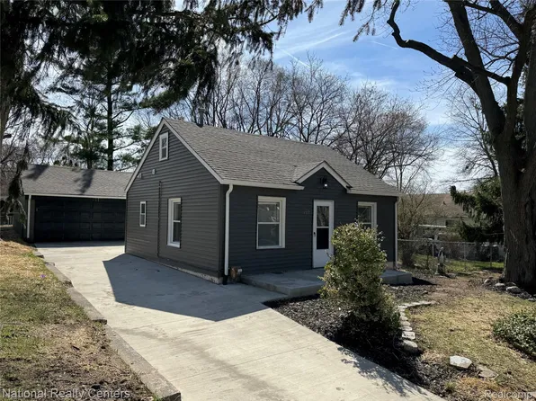 117 W Strathmore Ave, Pontiac, MI 48340