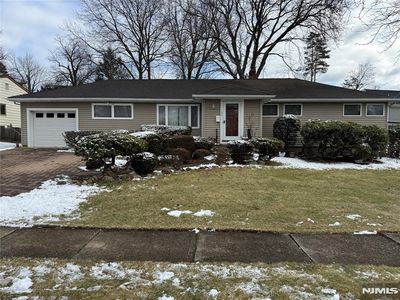 166 Zabriskie Pl, River Edge, NJ, 07661