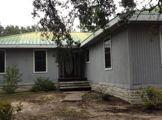 25 Wilford Ladner Rd, Lumberton, MS 39455