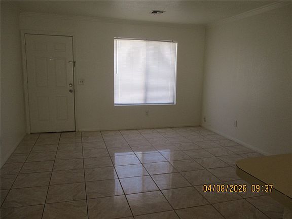 3rd image of 831 Baseline Rd APT B