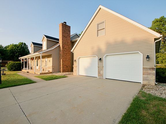 2nd image of 58696 Stella Dr