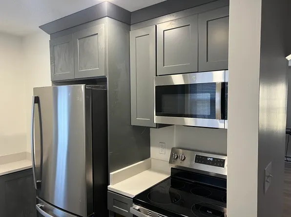 (undisclosed Address), Fort Wayne, IN 46805