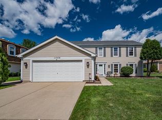 1735 Jasper Ct, Wheaton, IL 60189