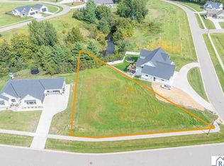 403 Pinehurst Dr, Mankato, MN 56001