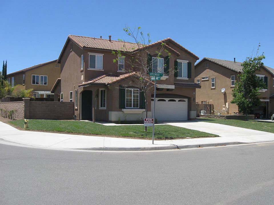 1st image of 38373 Applewood Ct