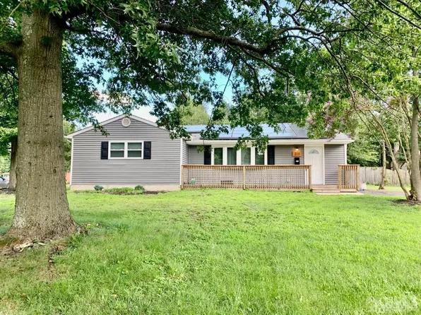 213 Cedar Ave, Somerdale, NJ 08083