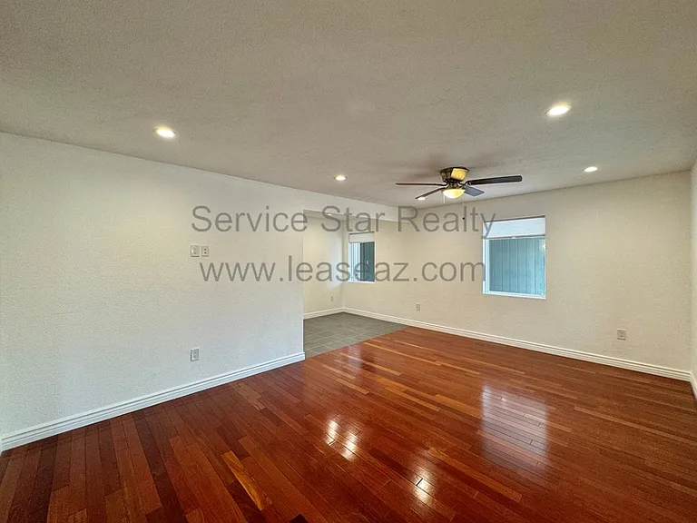 2908 E Avalon Dr — Photo 4