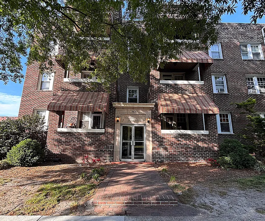 742 Washington Park #A2