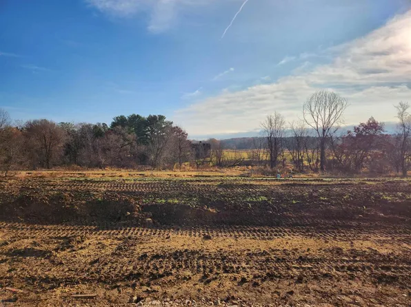 4053 Hanover Drive #23, Deforest, WI 53532