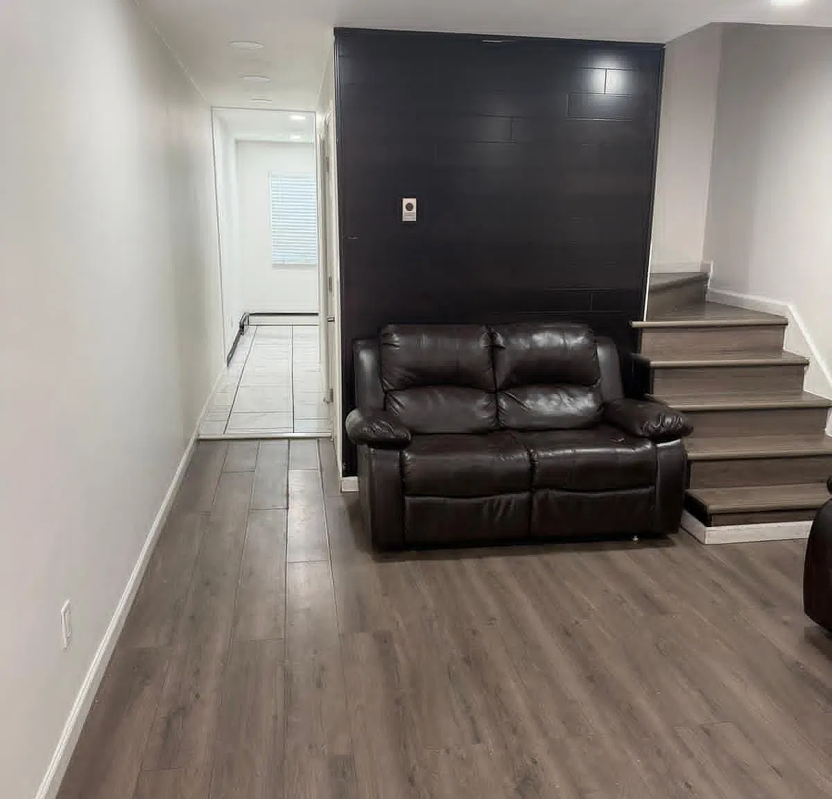 2 bed, 1.5 bath, 912 sqft, $1,800 — Photo 3