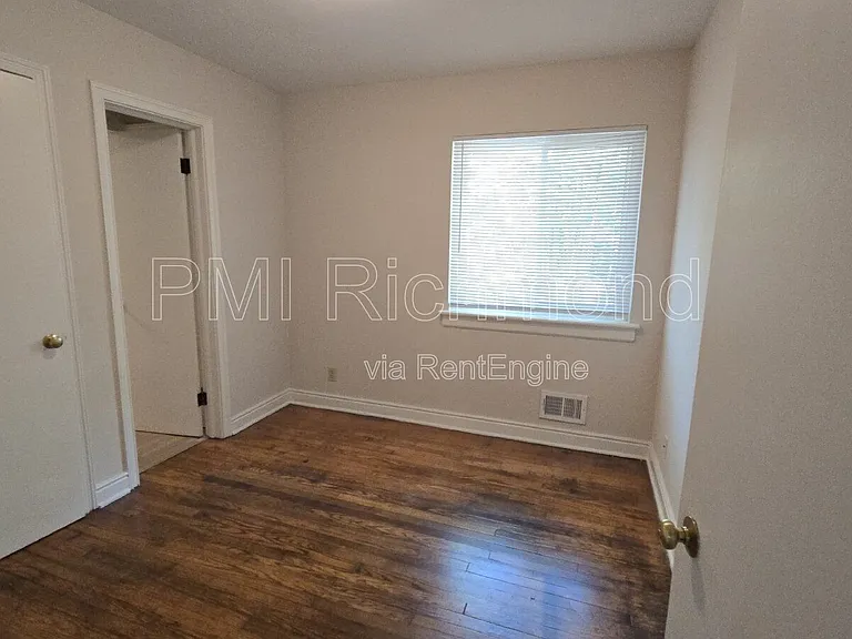 924 Pierpont Rd — Photo 5