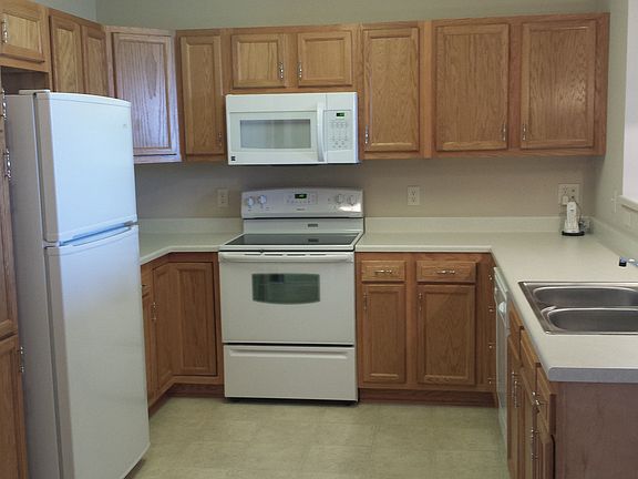 3rd image of 1309 SE University Ave Unit 101