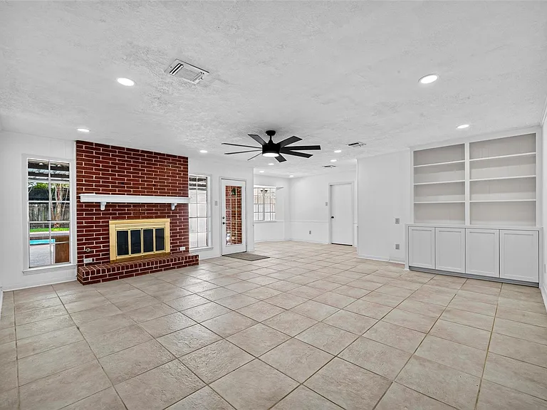 3910 Chile Dr — Photo 21