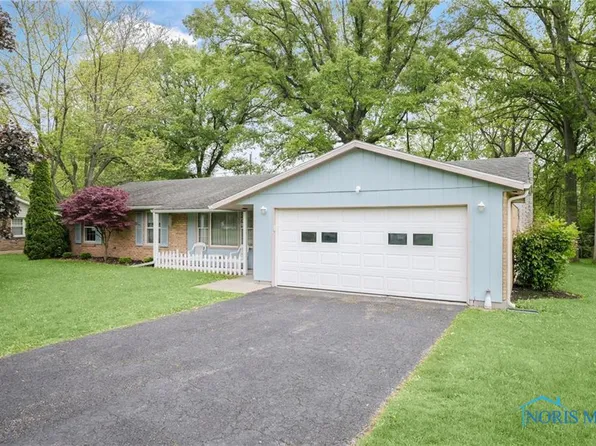 1205 Glen Meadow Dr, Findlay, OH 45840