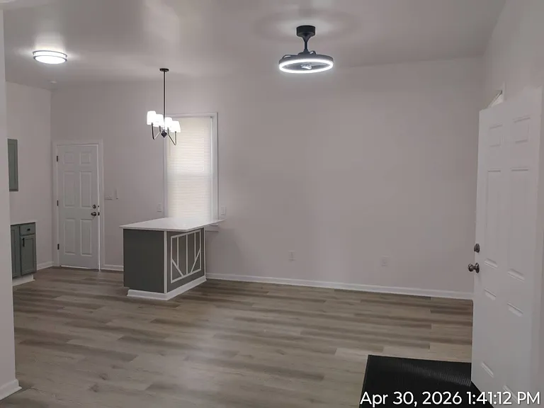 6015 Hosmer Ave — Photo 46