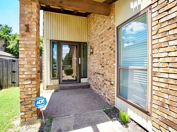 2nd image of 12615 Hornbeam Dr