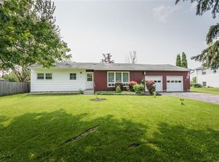31 Crimson Bramble Rd, Rochester, NY 14623