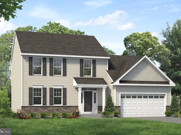 178 Petrelia Dr, Honey Brook, PA 19344