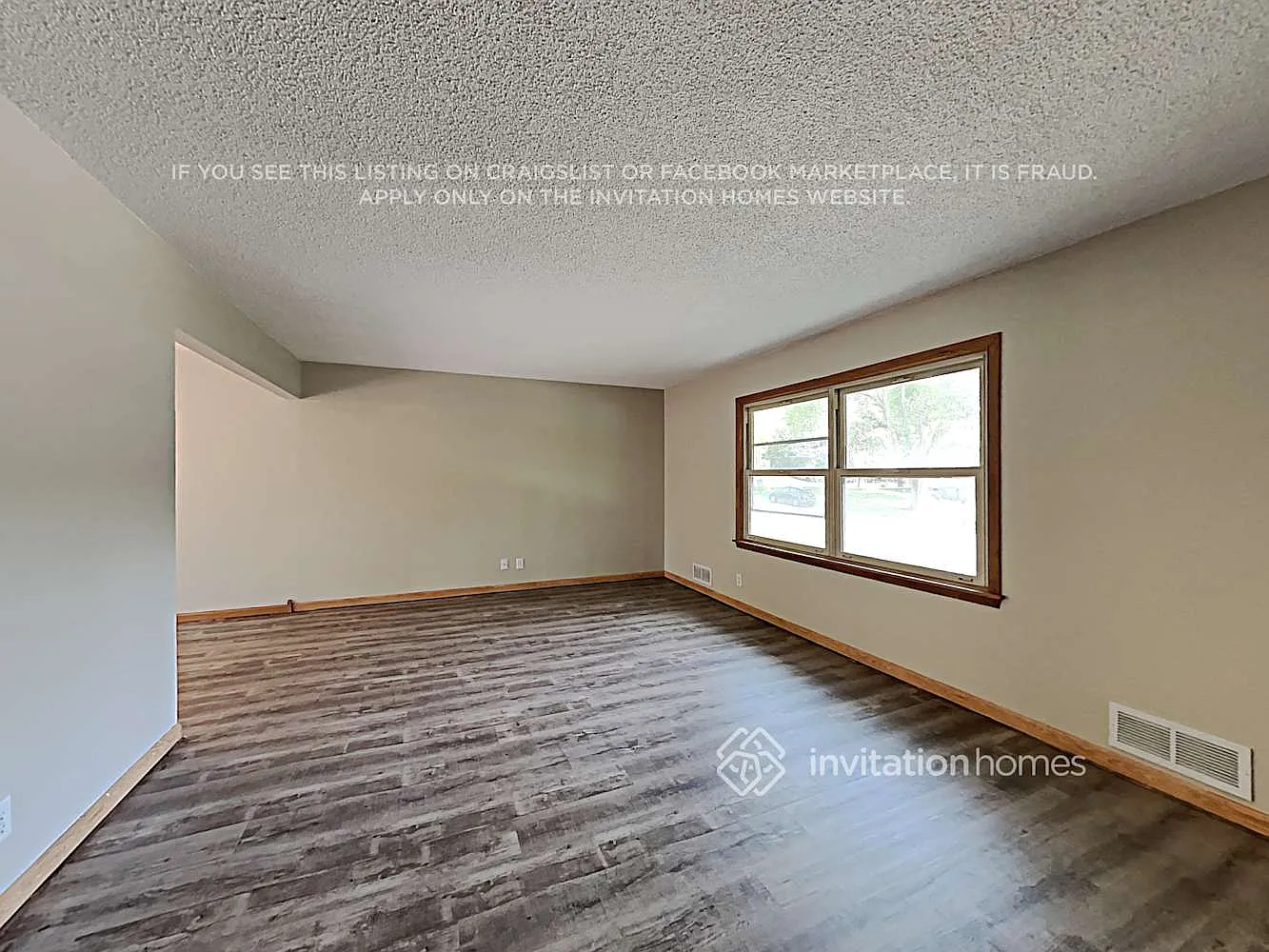 10706 Yosemite Rd Bloomington, MN 55437 — Photo 4