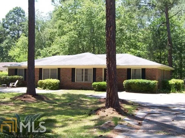 229 S Edgewood Dr, Statesboro, GA 30458
