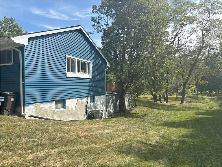 3395 Logan Ferry Rd — Photo 3