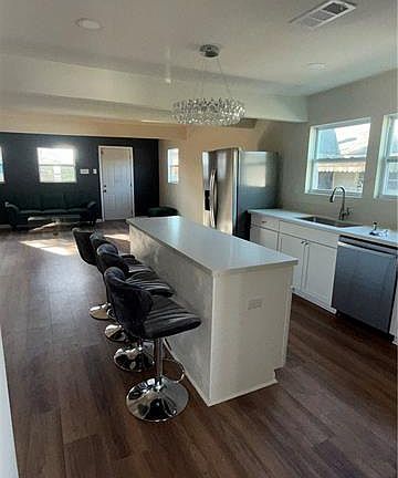 4th image of 1714 Lesseps St
