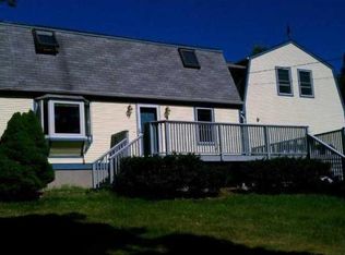 2 Old Rd, Charlestown, RI 02813
