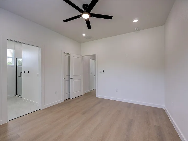 230 Brown St #A — Photo 20
