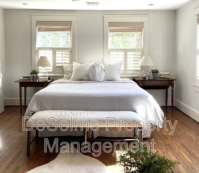 704 Timber Ln — Photo 12